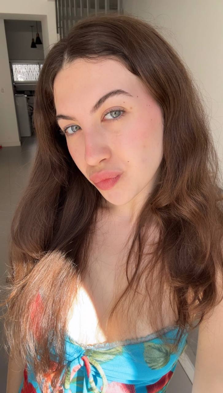 Nude girl Amber in Omdurman