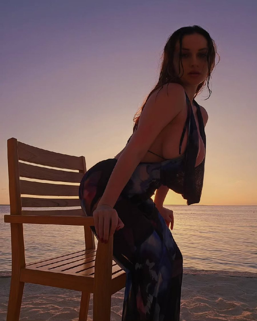 Sexy girl Miranda Faith nude in Omdurman