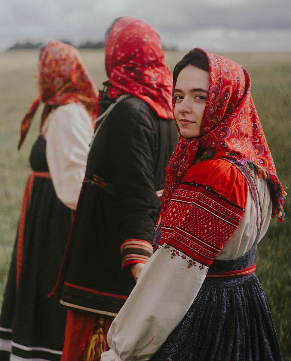 Women in Slavic costumes in Omdurman